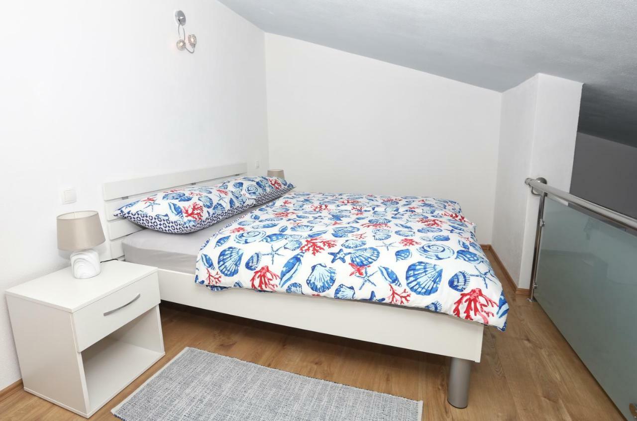 Apartman Kristian Trogir Zewnętrze zdjęcie
