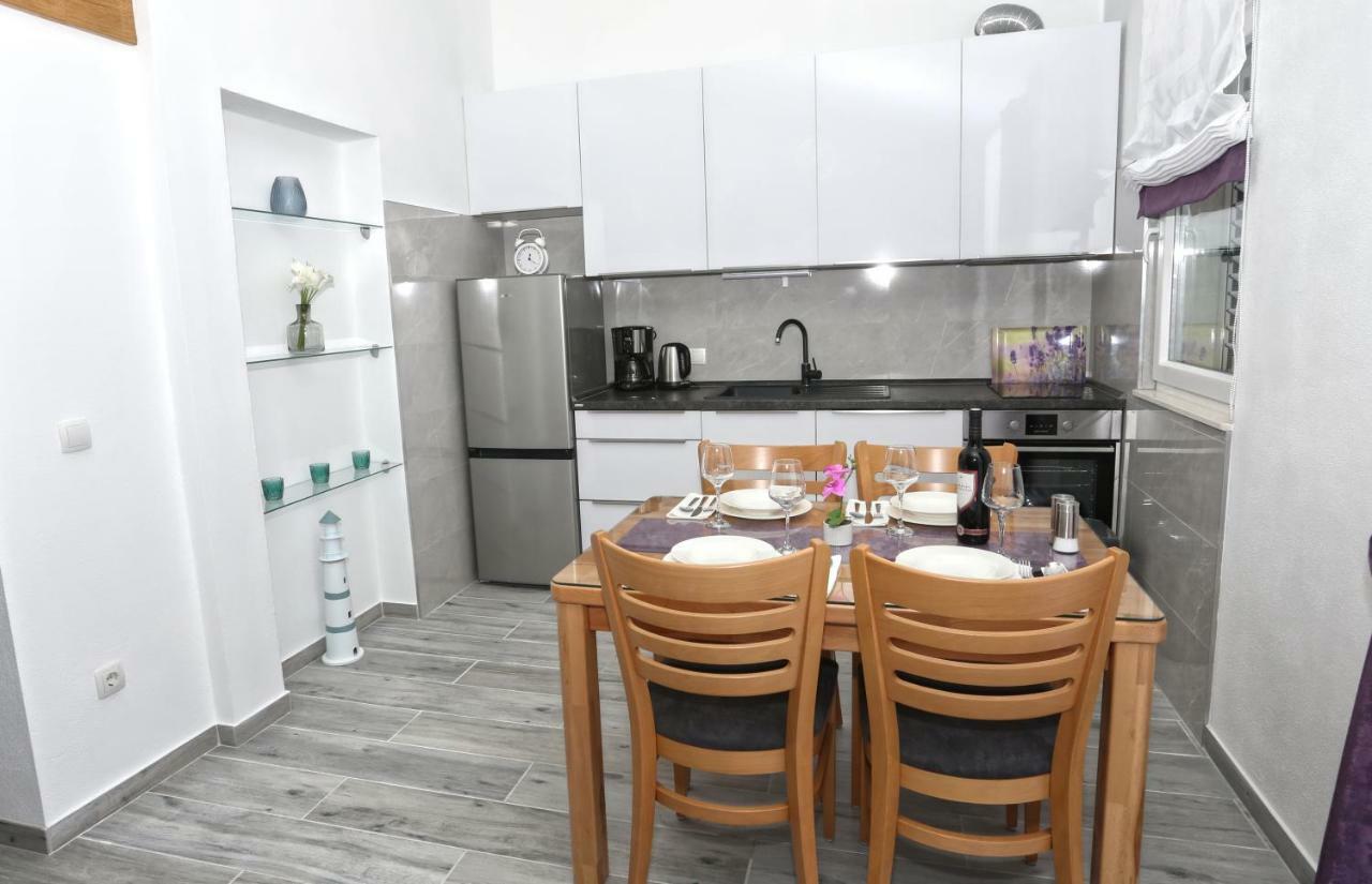 Apartman Kristian Trogir Zewnętrze zdjęcie
